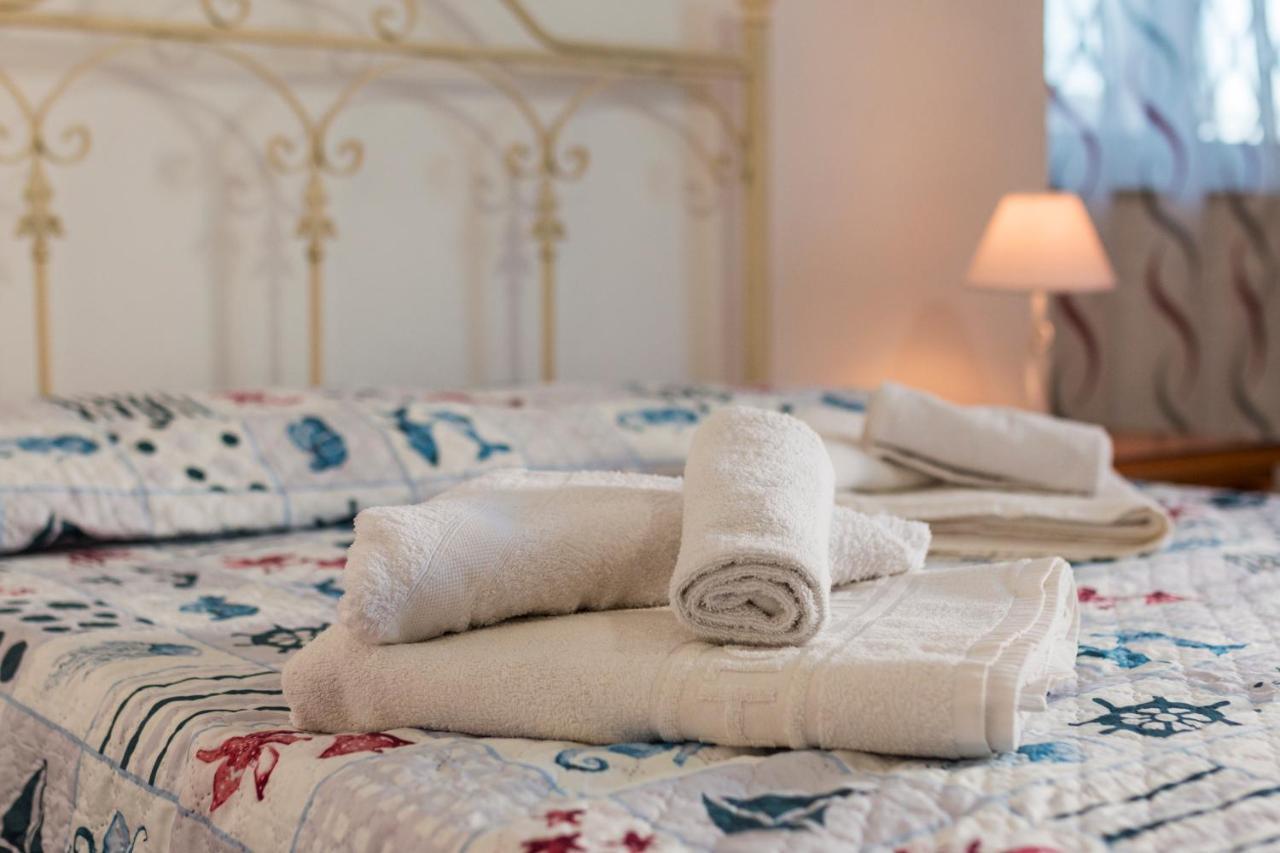 Camera Con Bagno Villa Isabel Кала Гононе Екстериор снимка