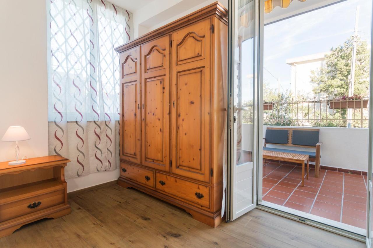 Camera Con Bagno Villa Isabel Кала Гононе Екстериор снимка